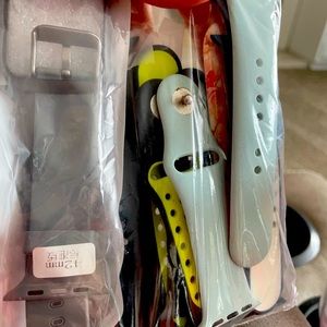 Apple Watch 38 to 44 varieties of watch bands 7 total .